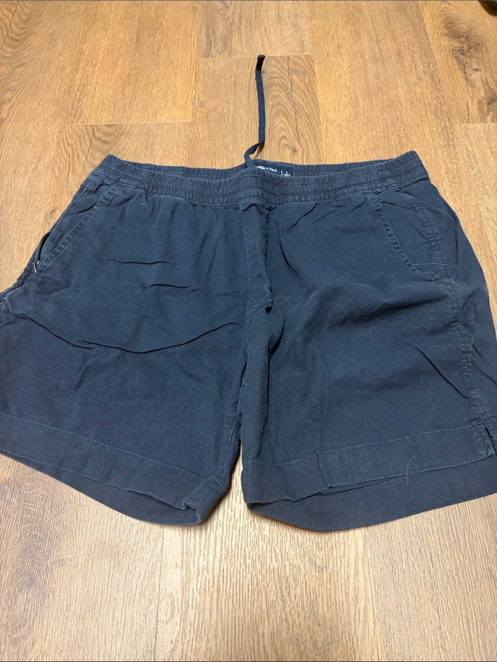 Abercrombie & Fitch Men's Black Athletic Drawstring Shorts